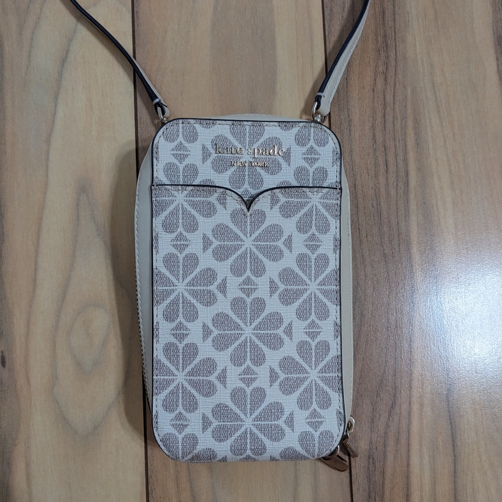 EUC! Kate Spade New York Spade Flower North South Phone Crossbody Parchment Mult